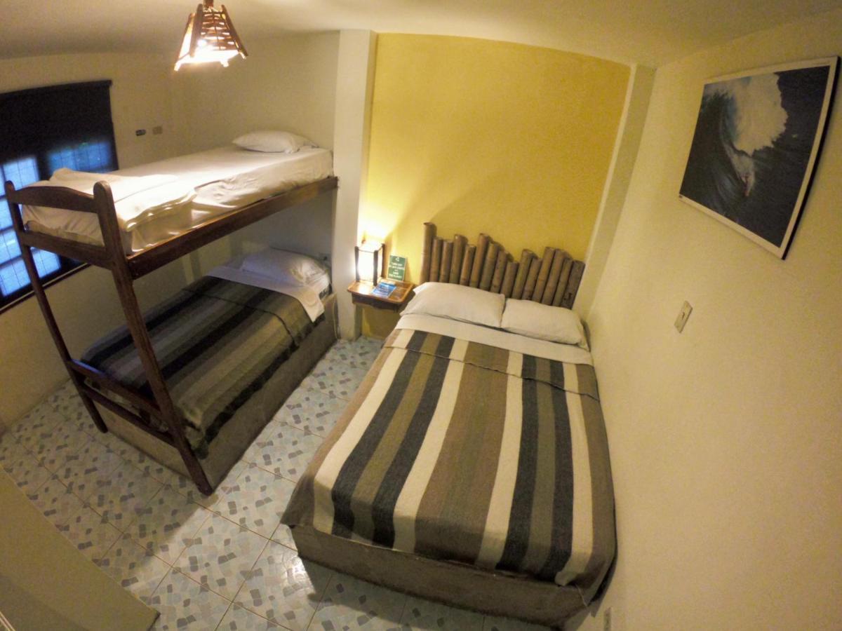 Hostal Moai Монтаньита Экстерьер фото