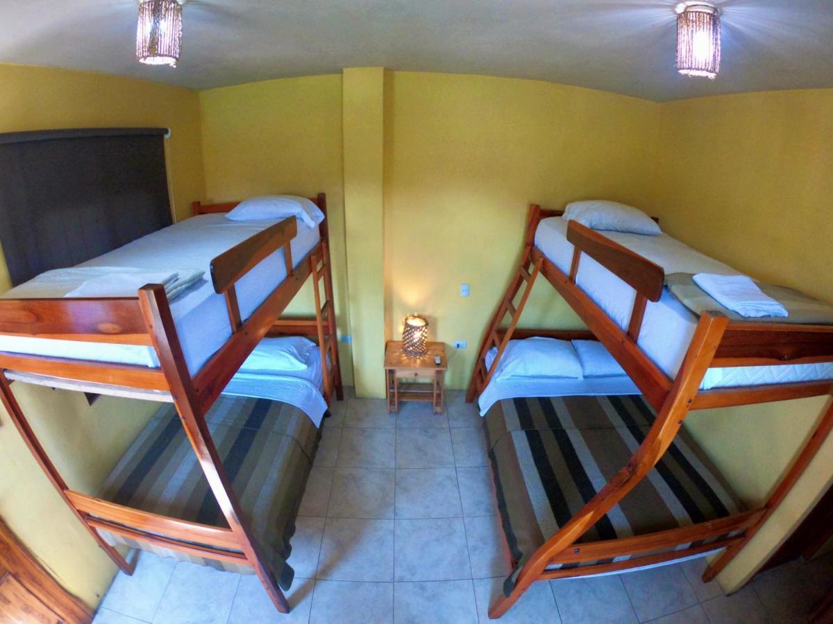 Hostal Moai Монтаньита Экстерьер фото