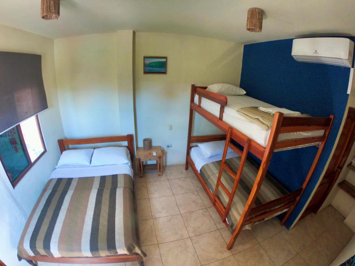 Hostal Moai Монтаньита Экстерьер фото