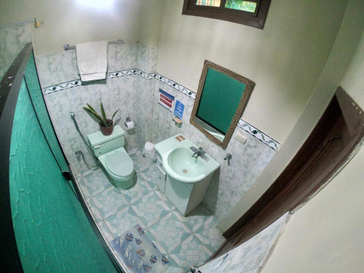 Hostal Moai Монтаньита Экстерьер фото
