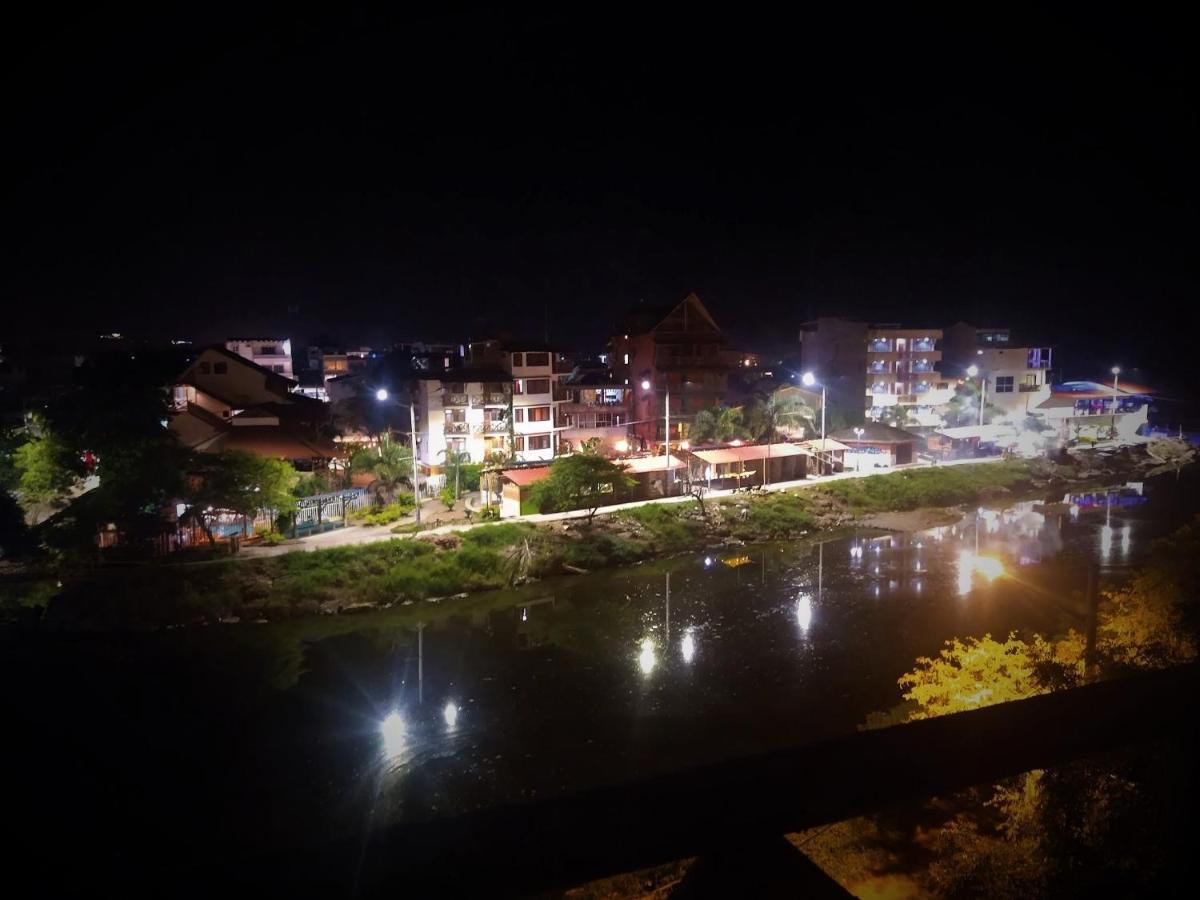 Hostal Moai Монтаньита Экстерьер фото