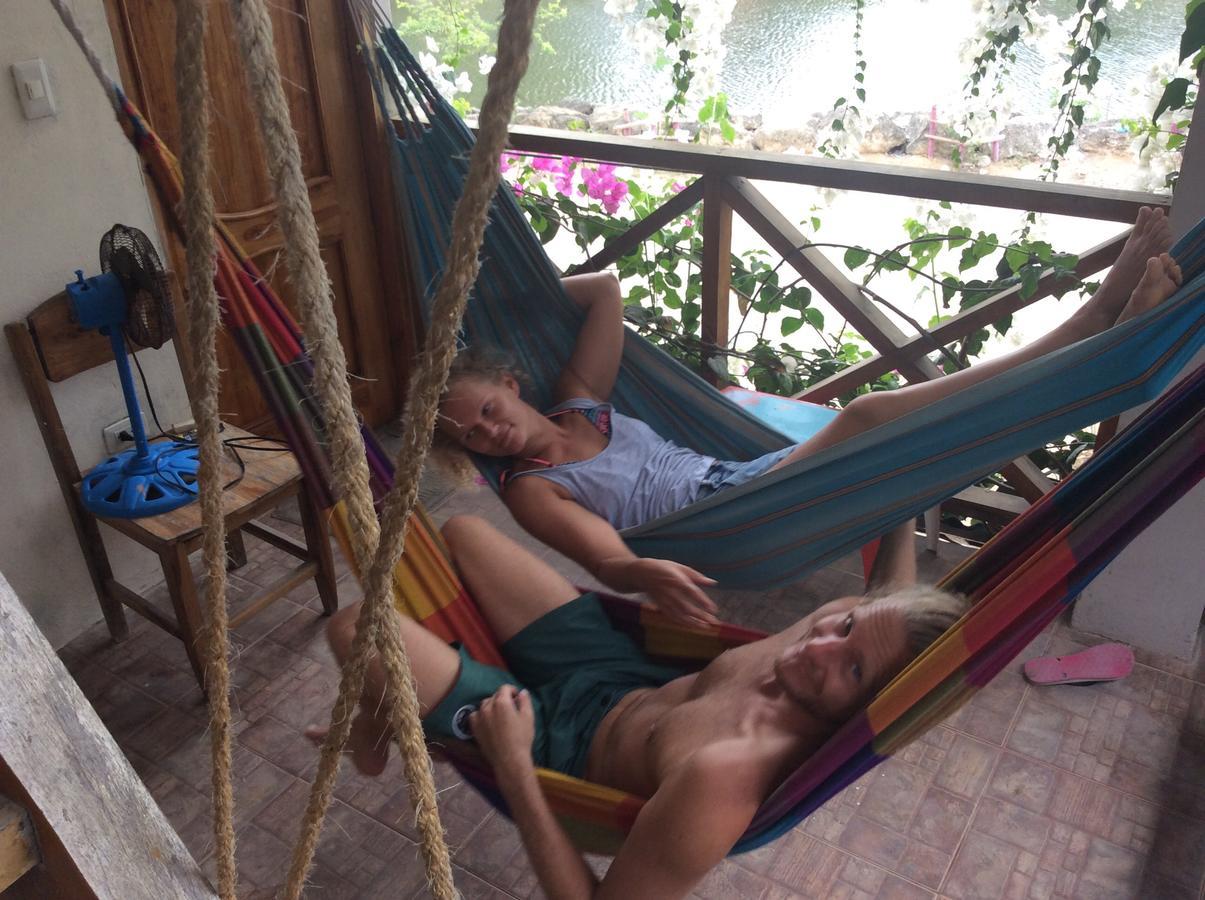 Hostal Moai Монтаньита Экстерьер фото